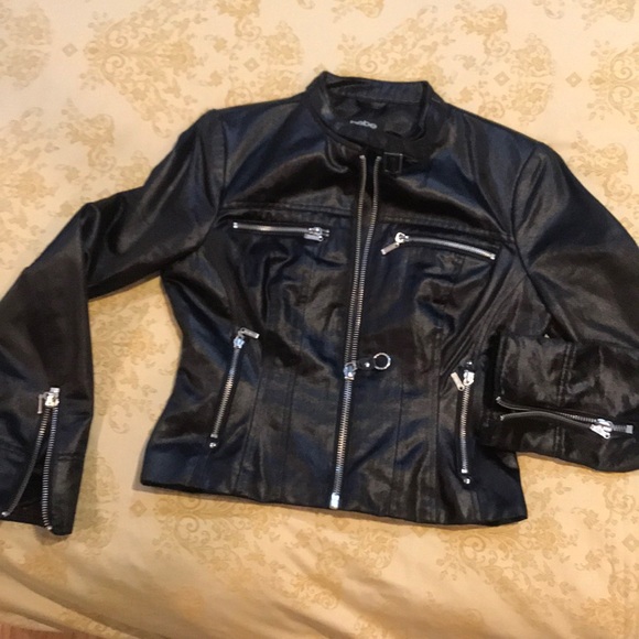 Jacket - Picture 1 of 4